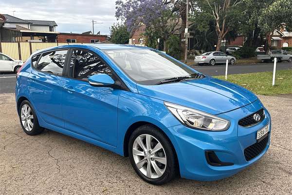 2017 Hyundai Accent Sport RB6