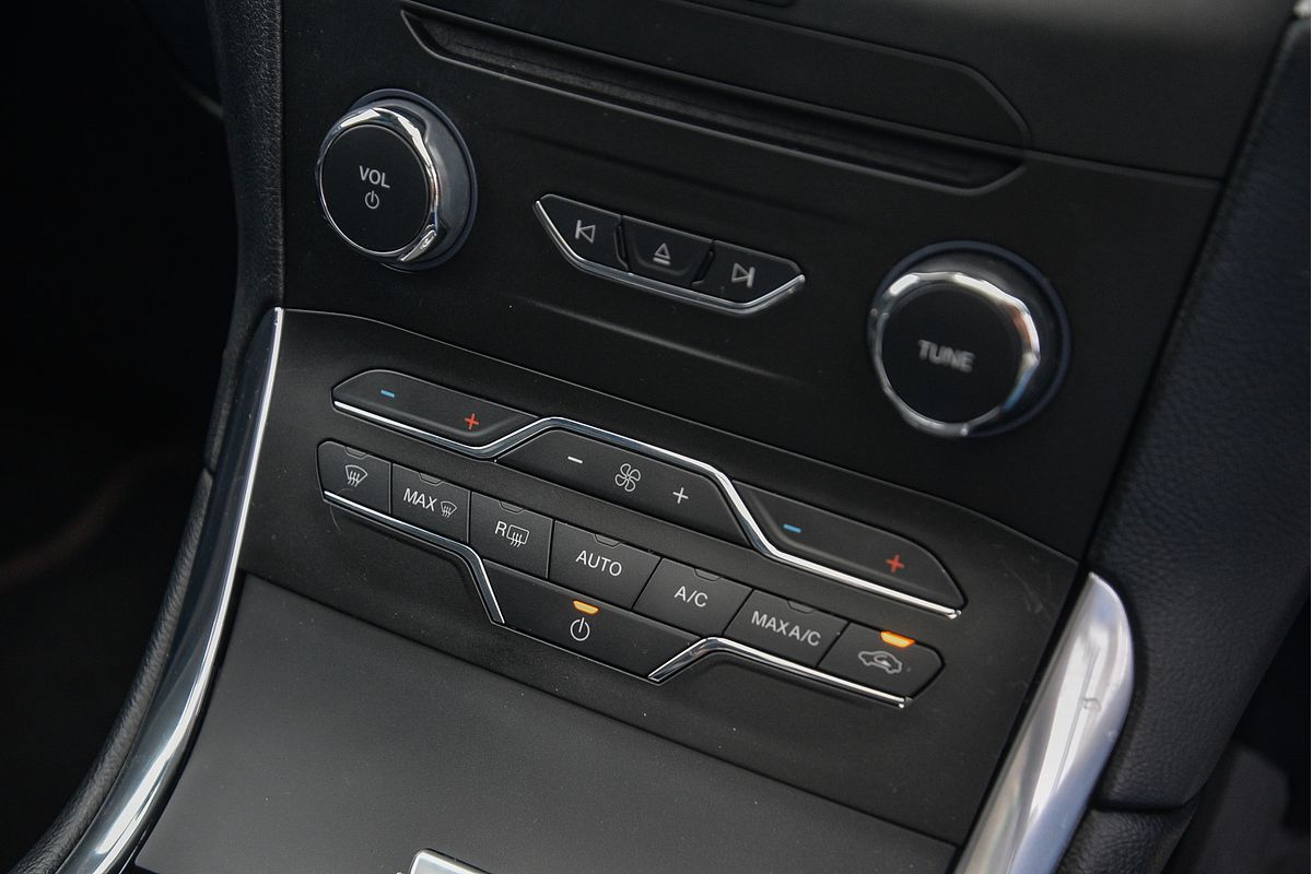 2019 Ford Endura ST-Line CA