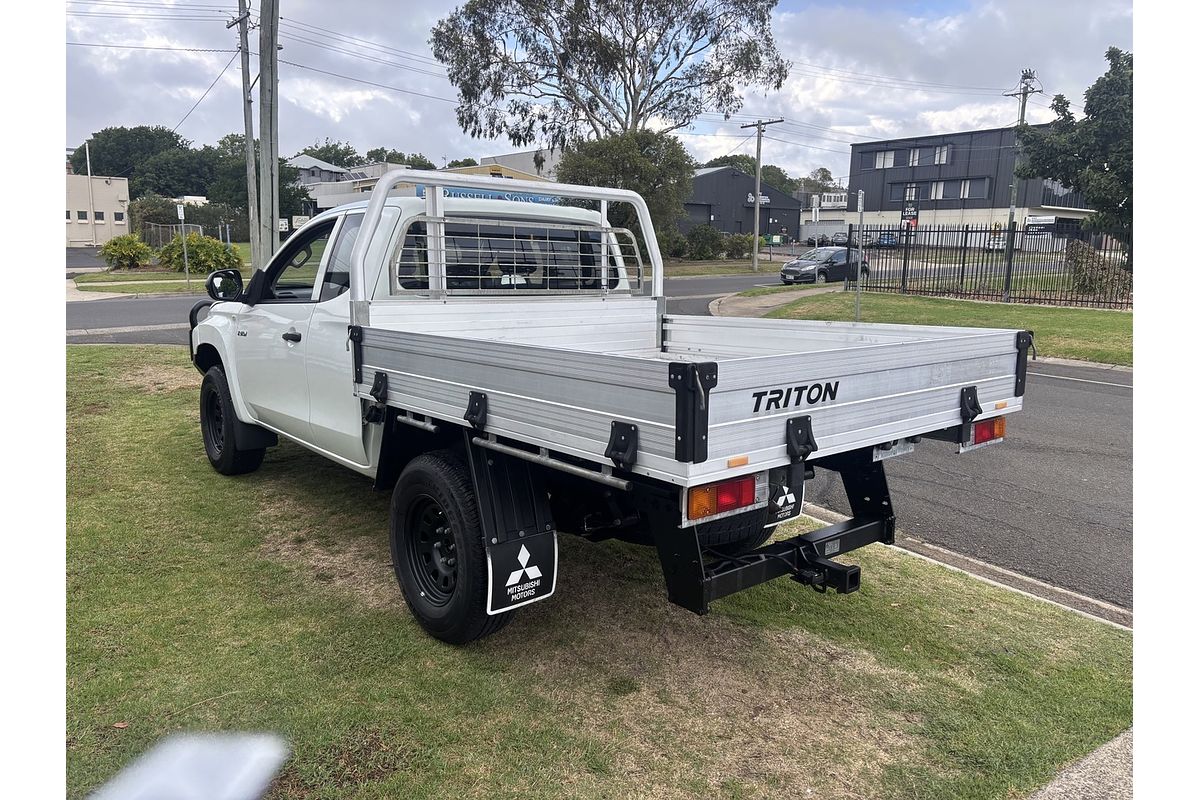 2019 Mitsubishi Triton GLX ADAS MR 4X4