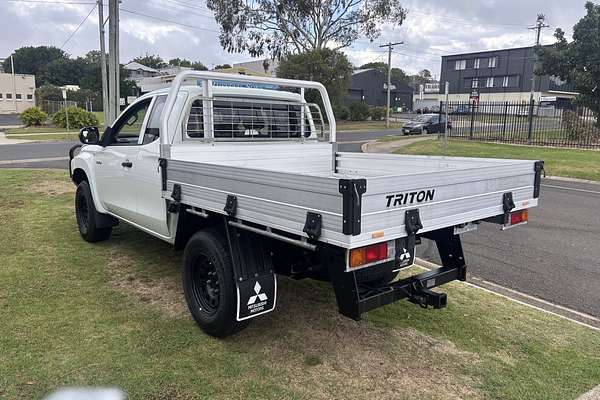2019 Mitsubishi Triton GLX ADAS MR 4X4