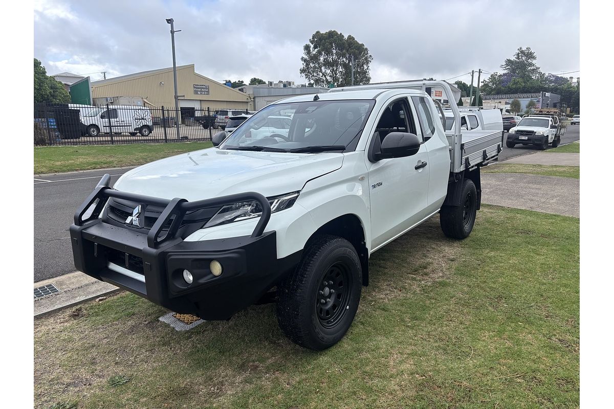 2019 Mitsubishi Triton GLX ADAS MR 4X4