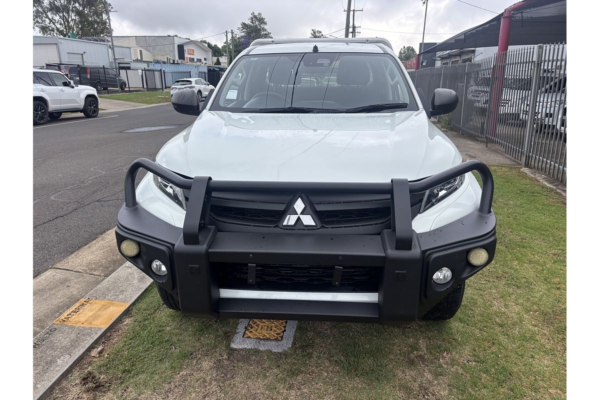 2019 Mitsubishi Triton GLX ADAS MR 4X4