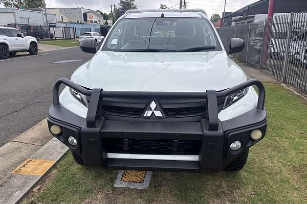 2019 Mitsubishi Triton GLX ADAS MR 4X4