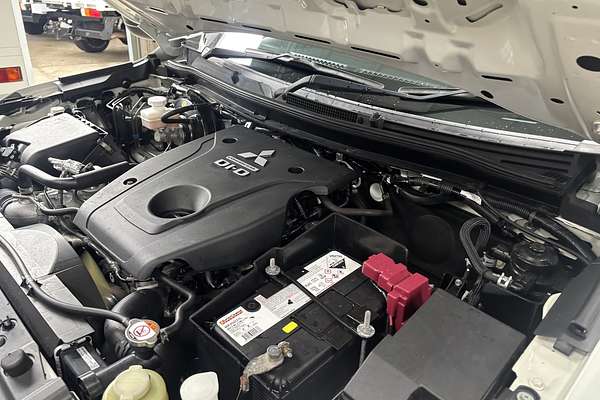 2019 Mitsubishi Triton GLX ADAS MR 4X4