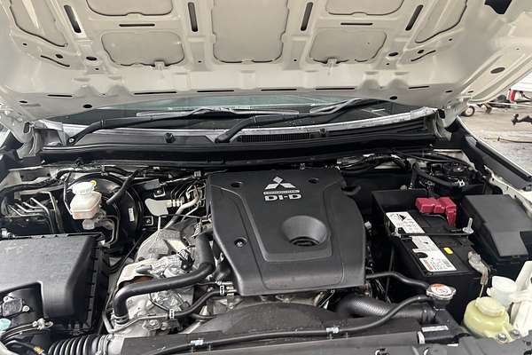 2019 Mitsubishi Triton GLX ADAS MR 4X4