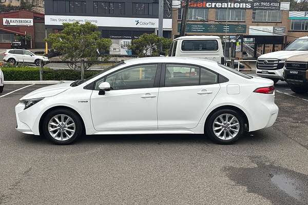 2022 Toyota Corolla Ascent Sport Hybrid ZWE211R