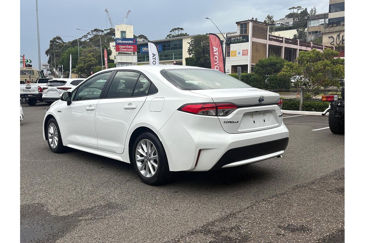 2022 Toyota Corolla Ascent Sport Hybrid ZWE211R