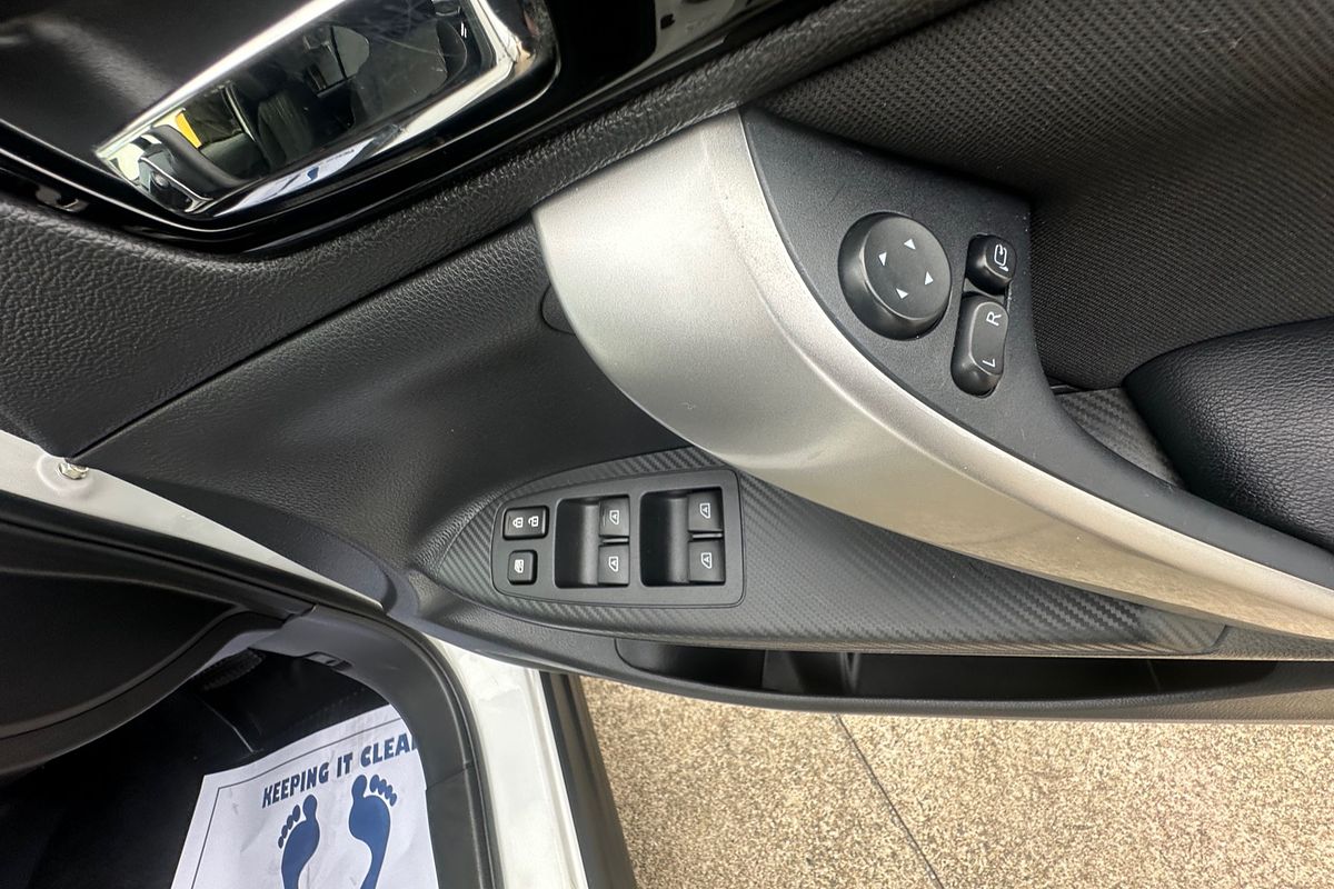 2019 Mitsubishi Eclipse Cross LS YA