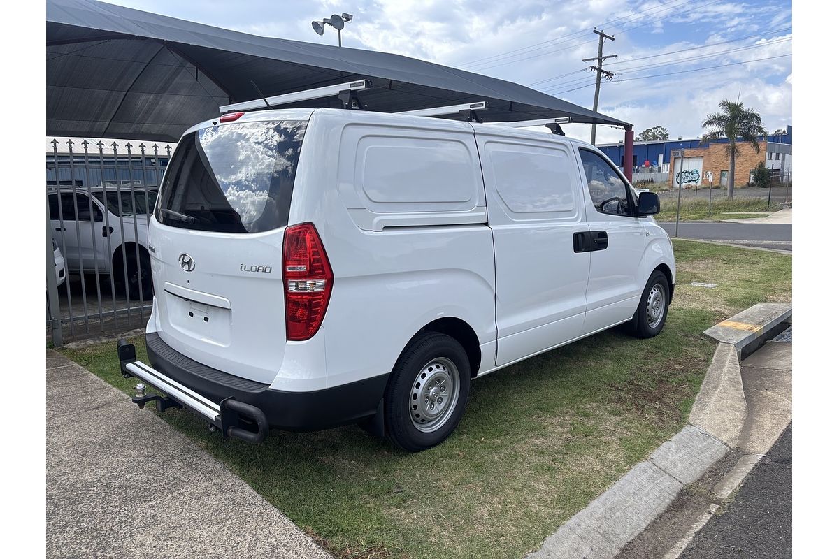 2016 Hyundai iLoad TQ3-V Series II