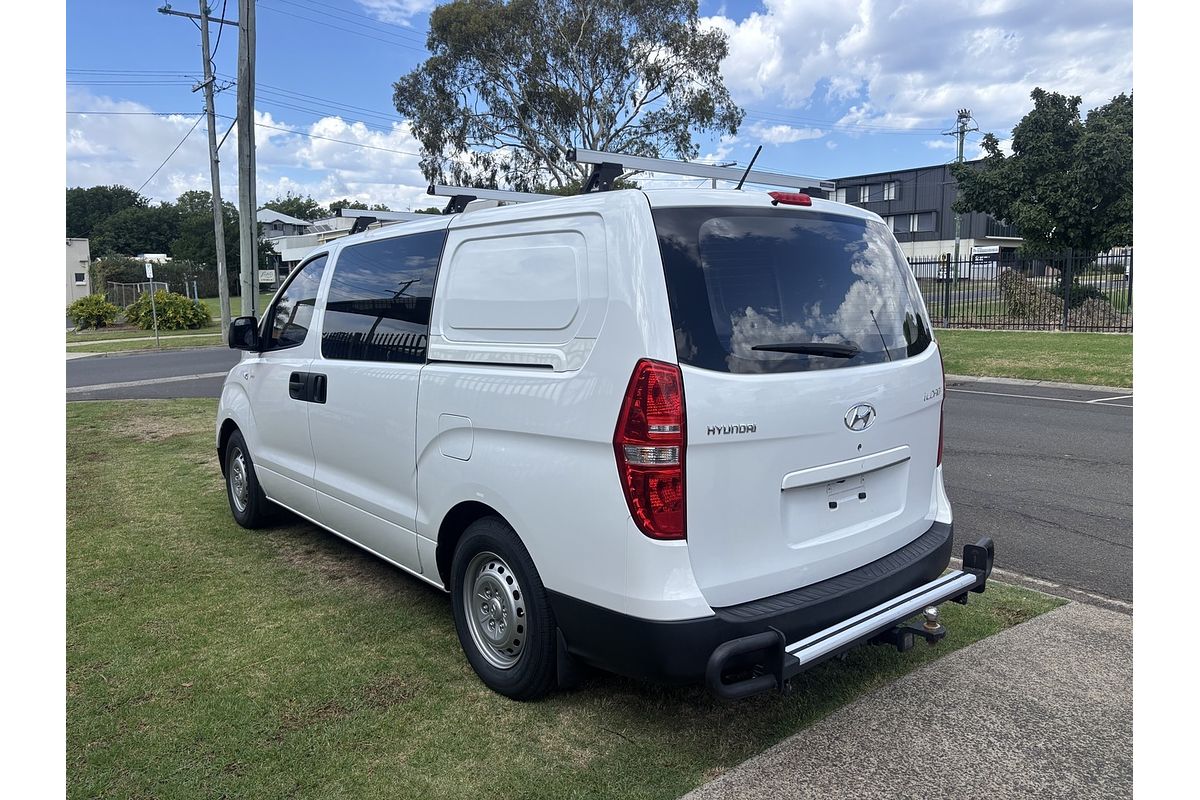 2016 Hyundai iLoad TQ3-V Series II