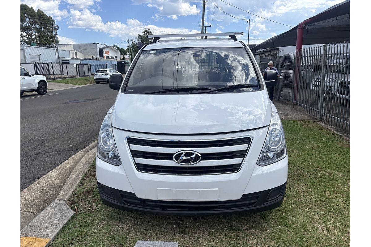 2016 Hyundai iLoad TQ3-V Series II