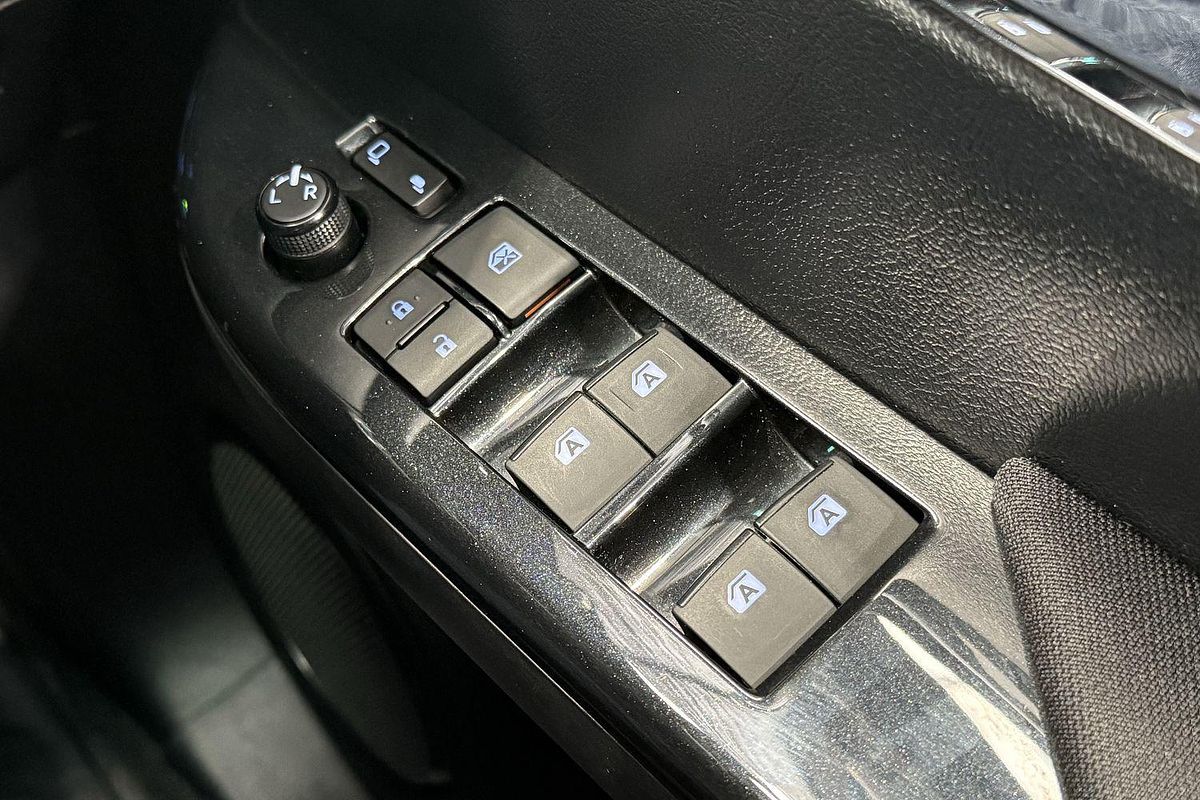 2023 Toyota Hilux SR5 GUN126R 4X4