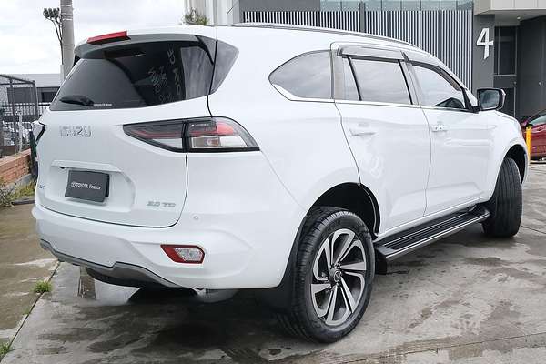 2021 Isuzu MU-X LS-T