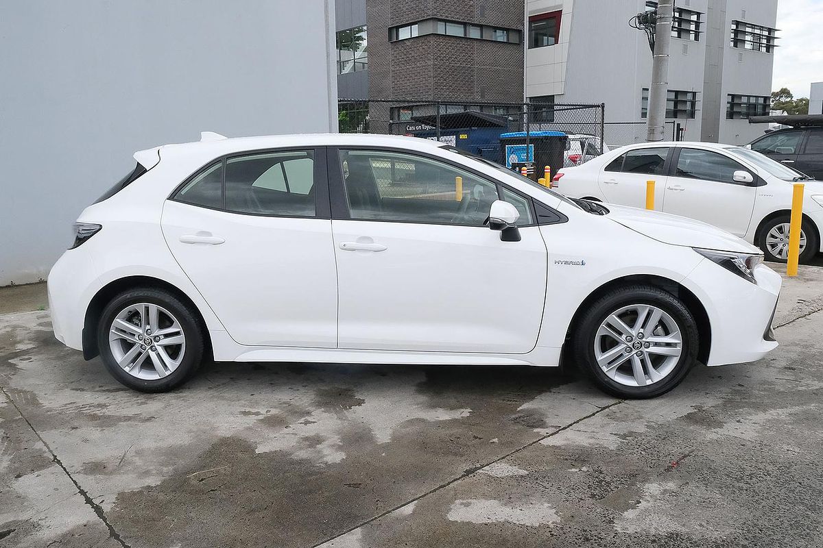 2022 Toyota Corolla Ascent Sport Hybrid ZWE211R