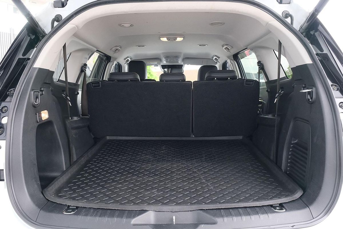 2021 Isuzu MU-X LS-T