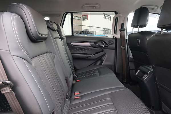 2021 Isuzu MU-X LS-T