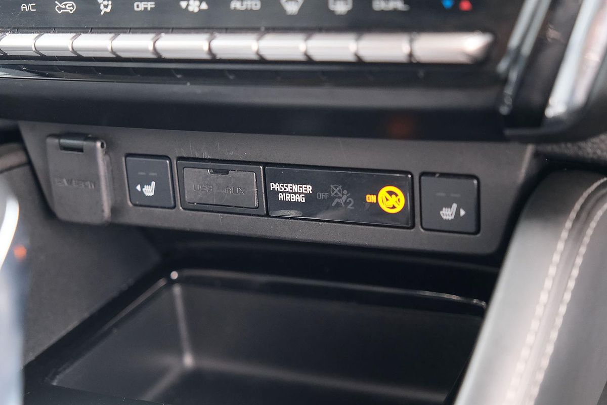 2021 Isuzu MU-X LS-T