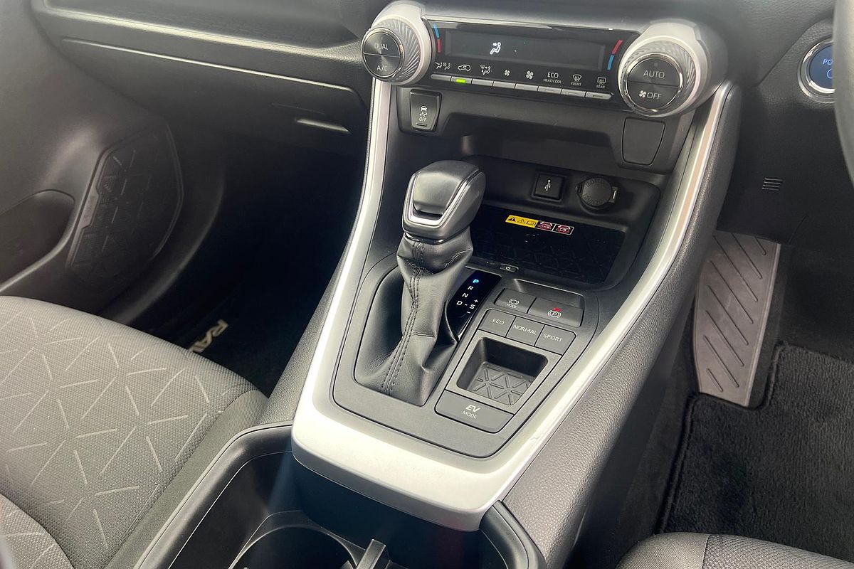 2022 Toyota RAV4 GXL AXAH52R