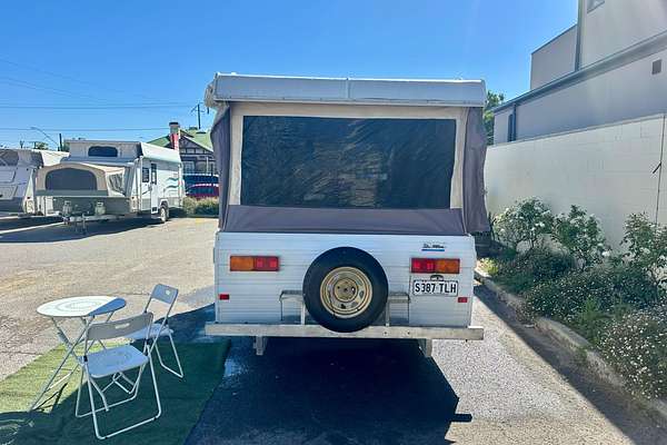 2005 Jayco PENGUIN CAMPER TRAILER