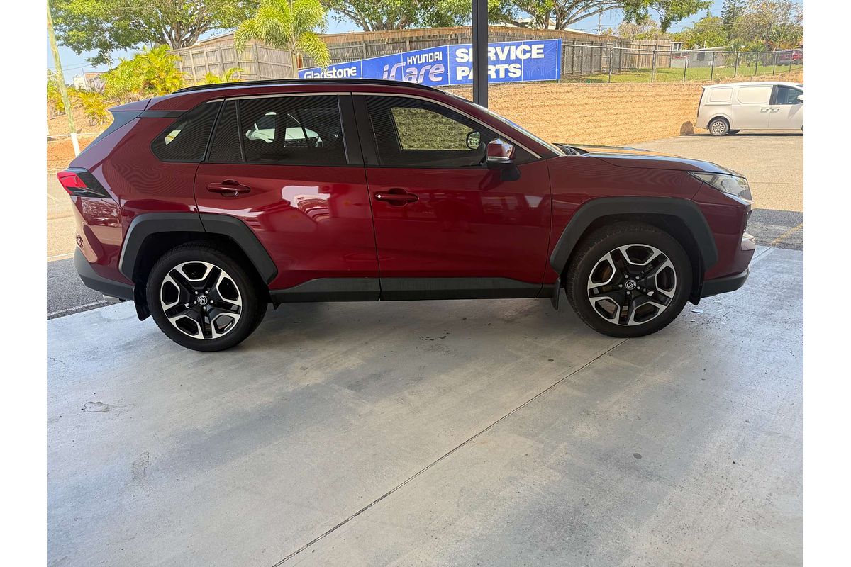 2020 Toyota RAV4 Edge AXAA54R