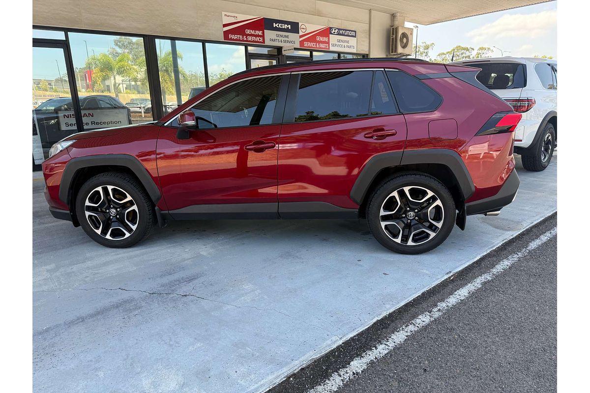 2020 Toyota RAV4 Edge AXAA54R