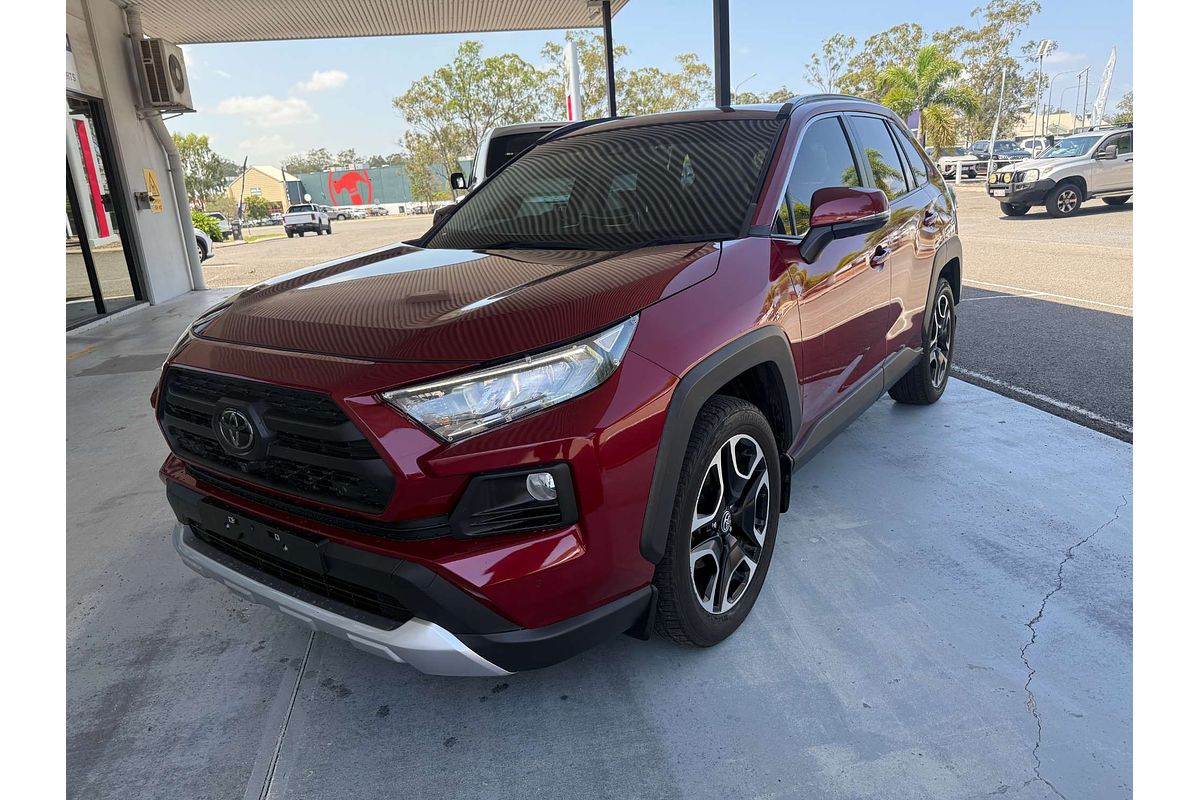 2020 Toyota RAV4 Edge AXAA54R