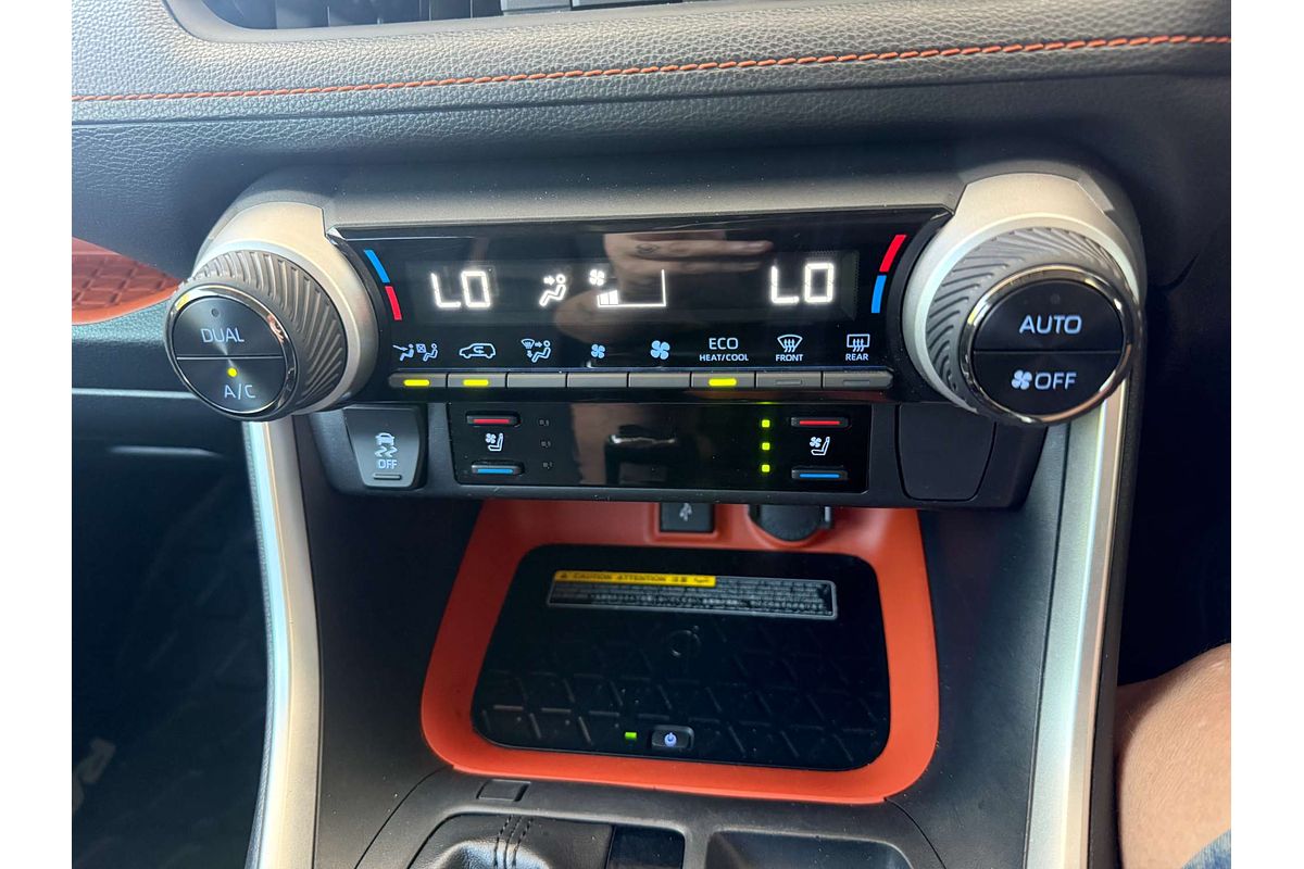 2020 Toyota RAV4 Edge AXAA54R