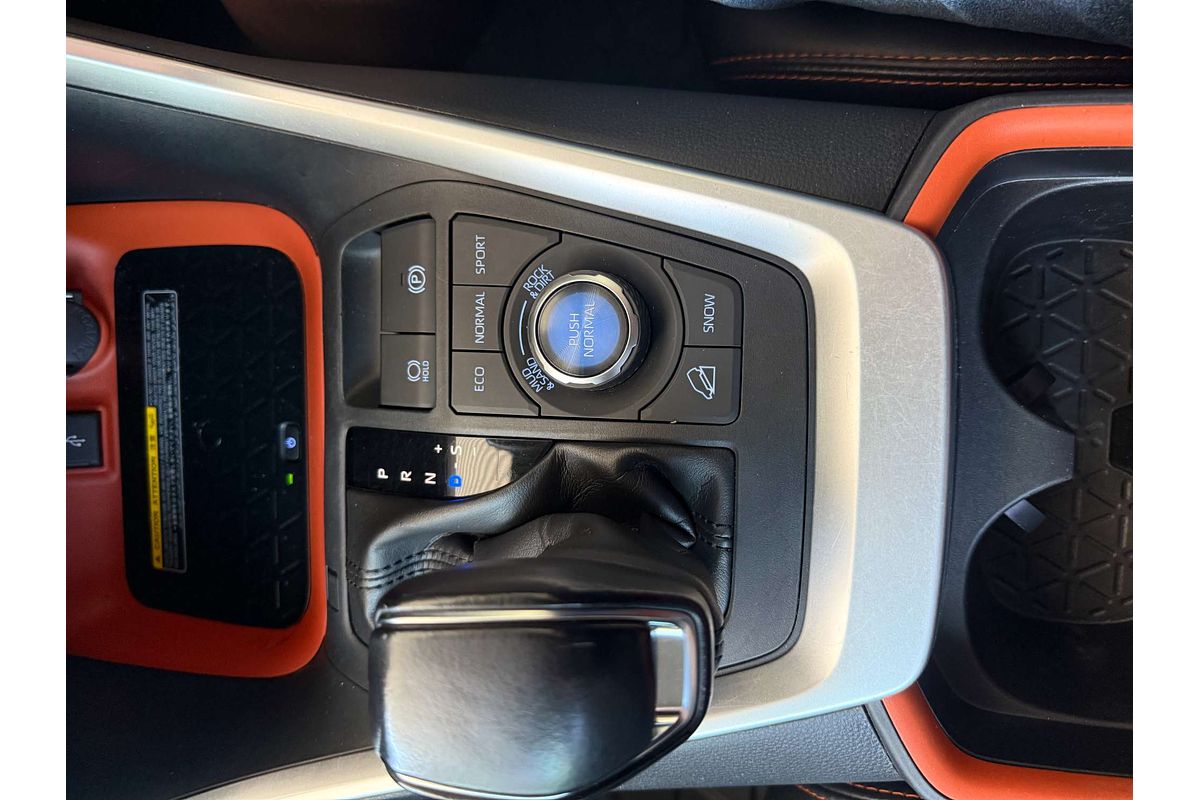 2020 Toyota RAV4 Edge AXAA54R