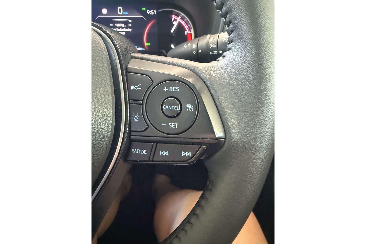 2020 Toyota RAV4 Edge AXAA54R