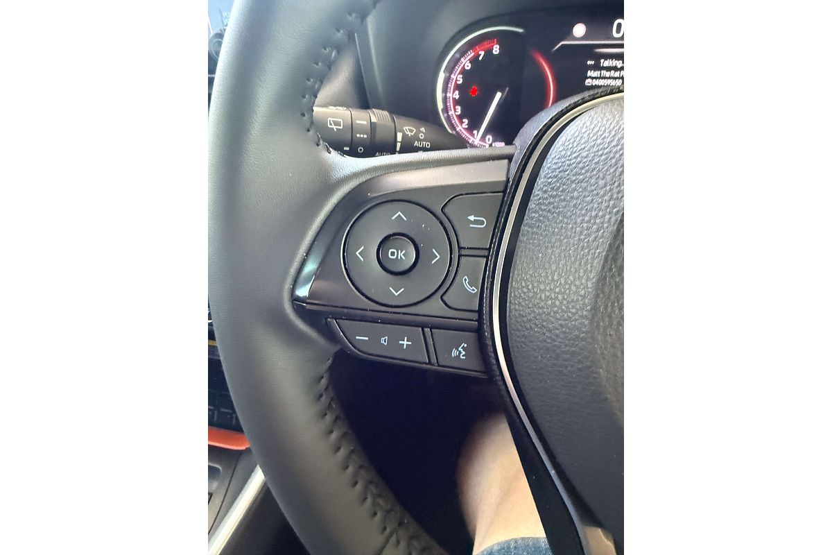 2020 Toyota RAV4 Edge AXAA54R