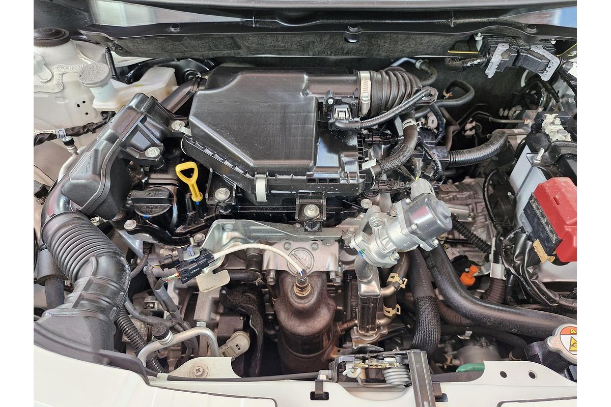 2024 Suzuki Swift Hybrid UZ