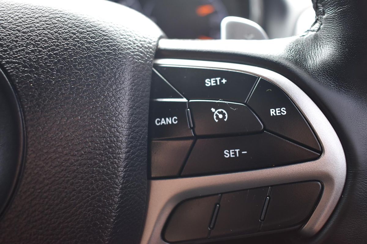 2020 Jeep Grand Cherokee Night Eagle WK