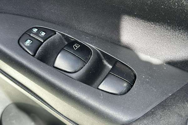 2015 Nissan Pulsar ST B17 Series 2