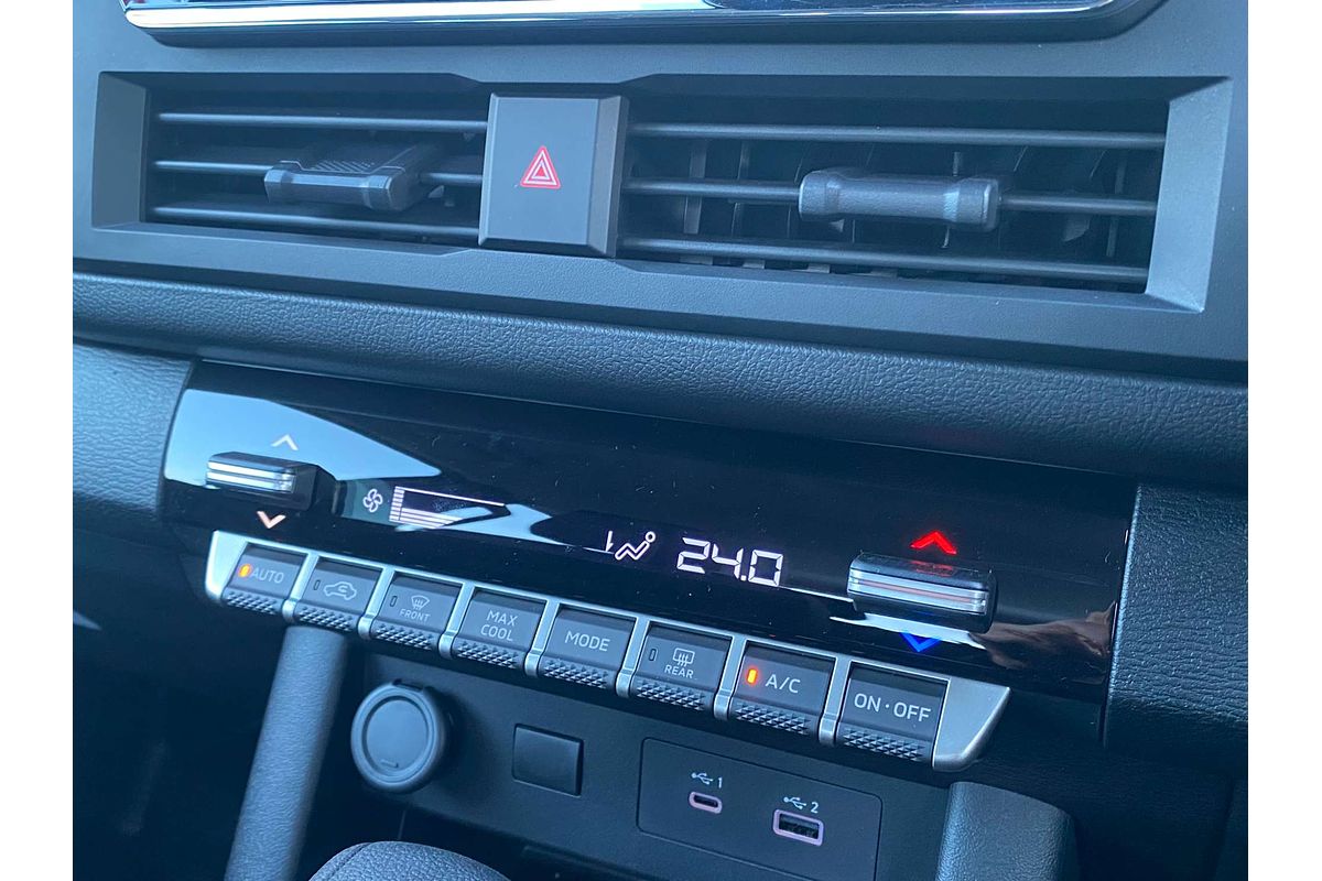 2025 Mitsubishi Triton GLX MV 4X4