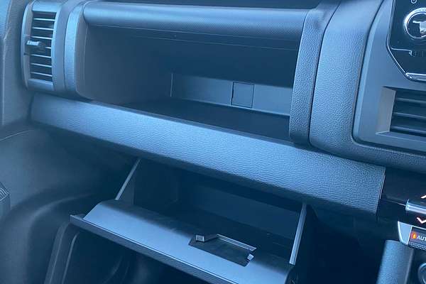 2025 Mitsubishi Triton GLX MV 4X4