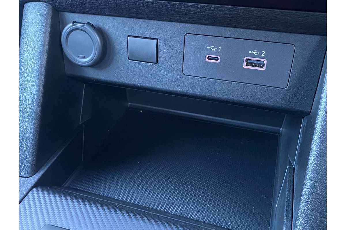 2025 Mitsubishi Triton GLX MV 4X4