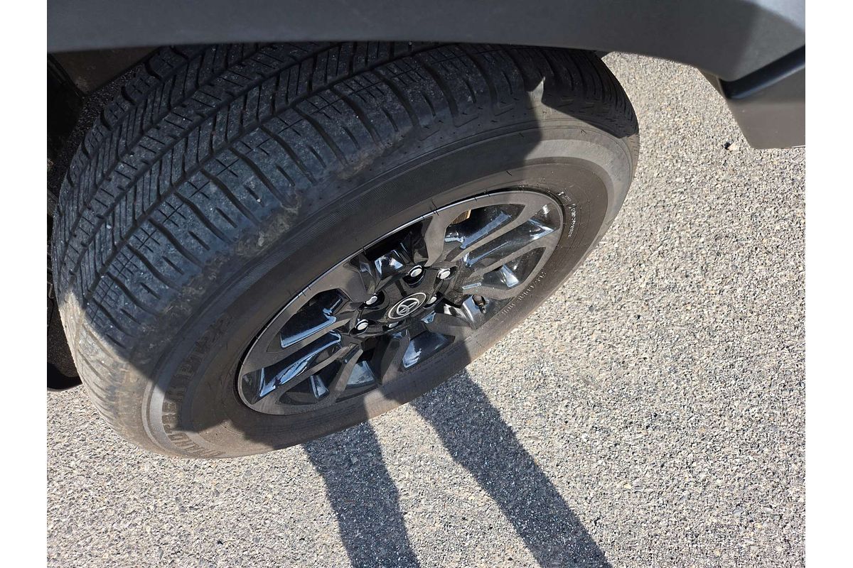 2024 Toyota Hilux Rogue 48V GUN126R 4X4