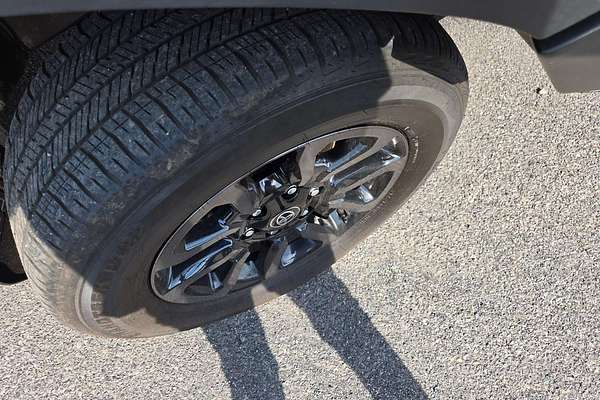 2024 Toyota Hilux Rogue 48V GUN126R 4X4