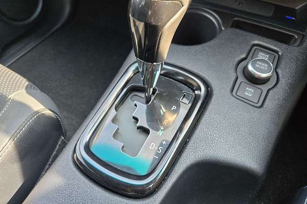 2024 Toyota Hilux Rogue 48V GUN126R 4X4