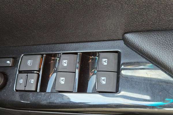 2024 Toyota Hilux Rogue 48V GUN126R 4X4