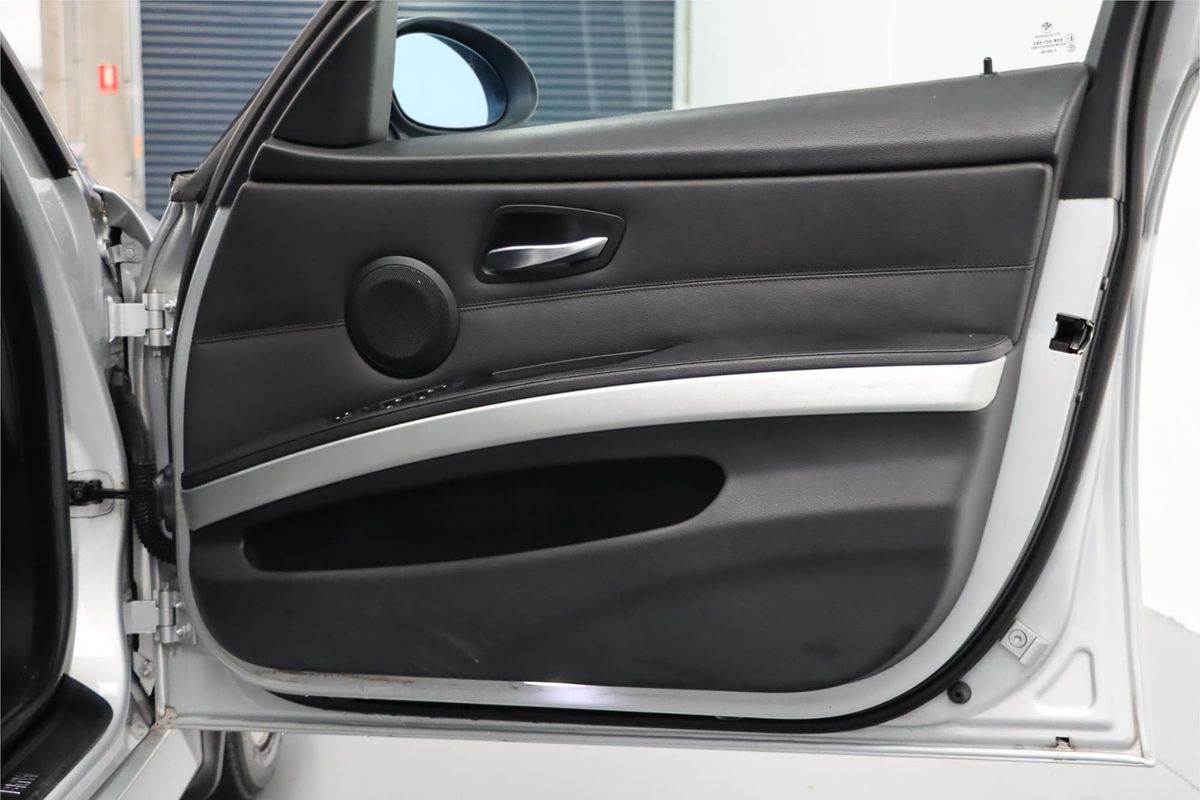 2006 BMW 3 Series 320i Executive E90