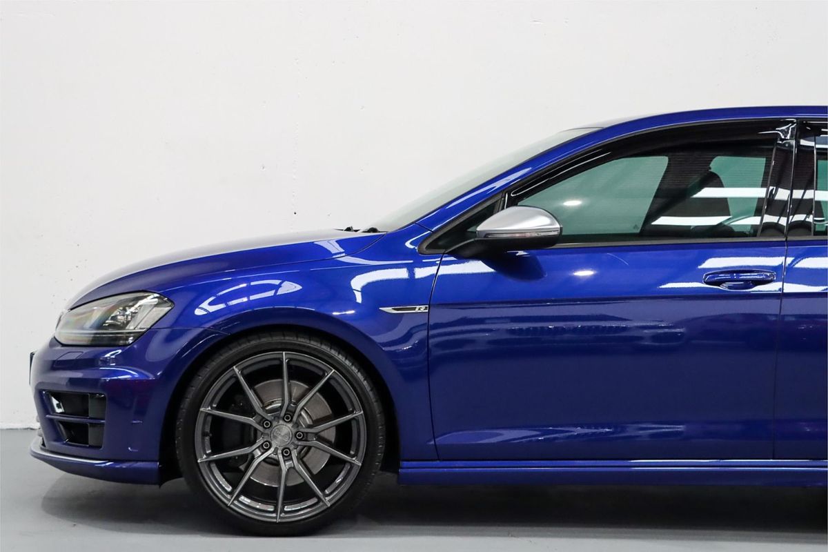 2017 Volkswagen Golf R VII