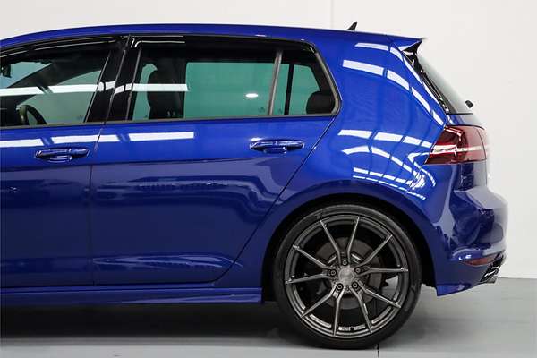 2017 Volkswagen Golf R VII