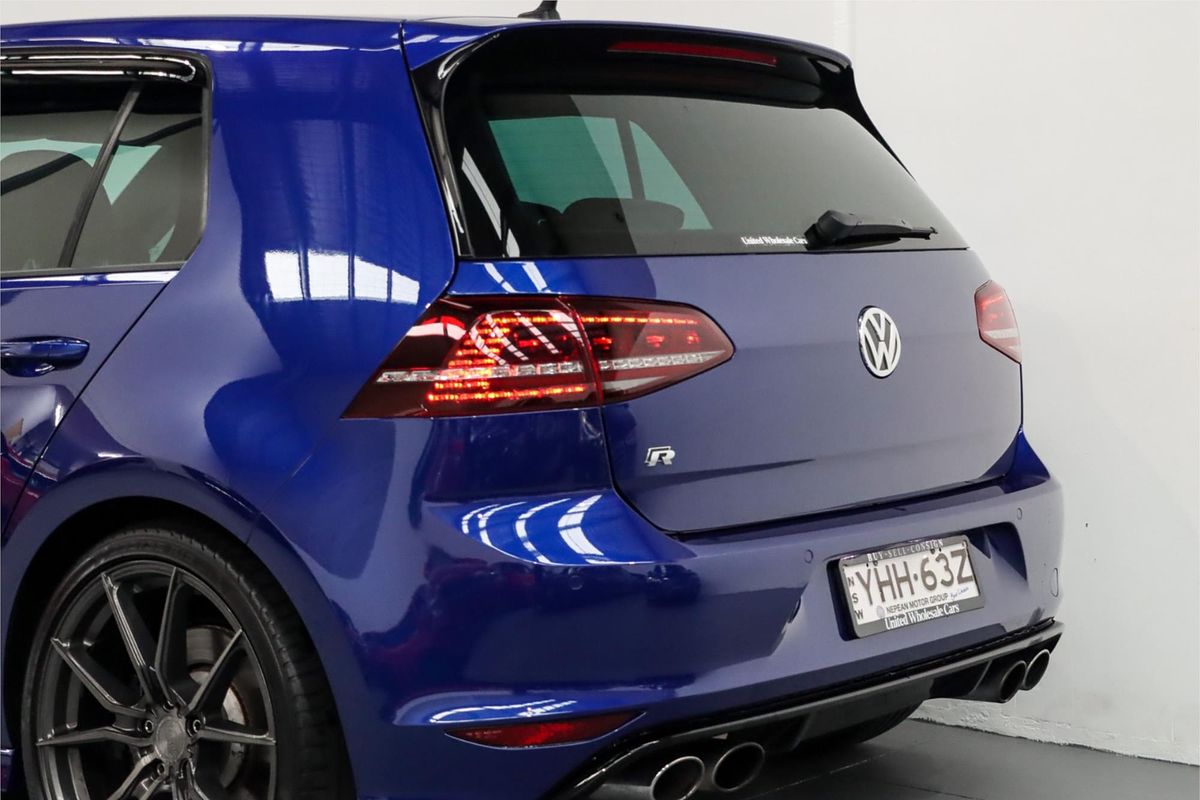 2017 Volkswagen Golf R VII