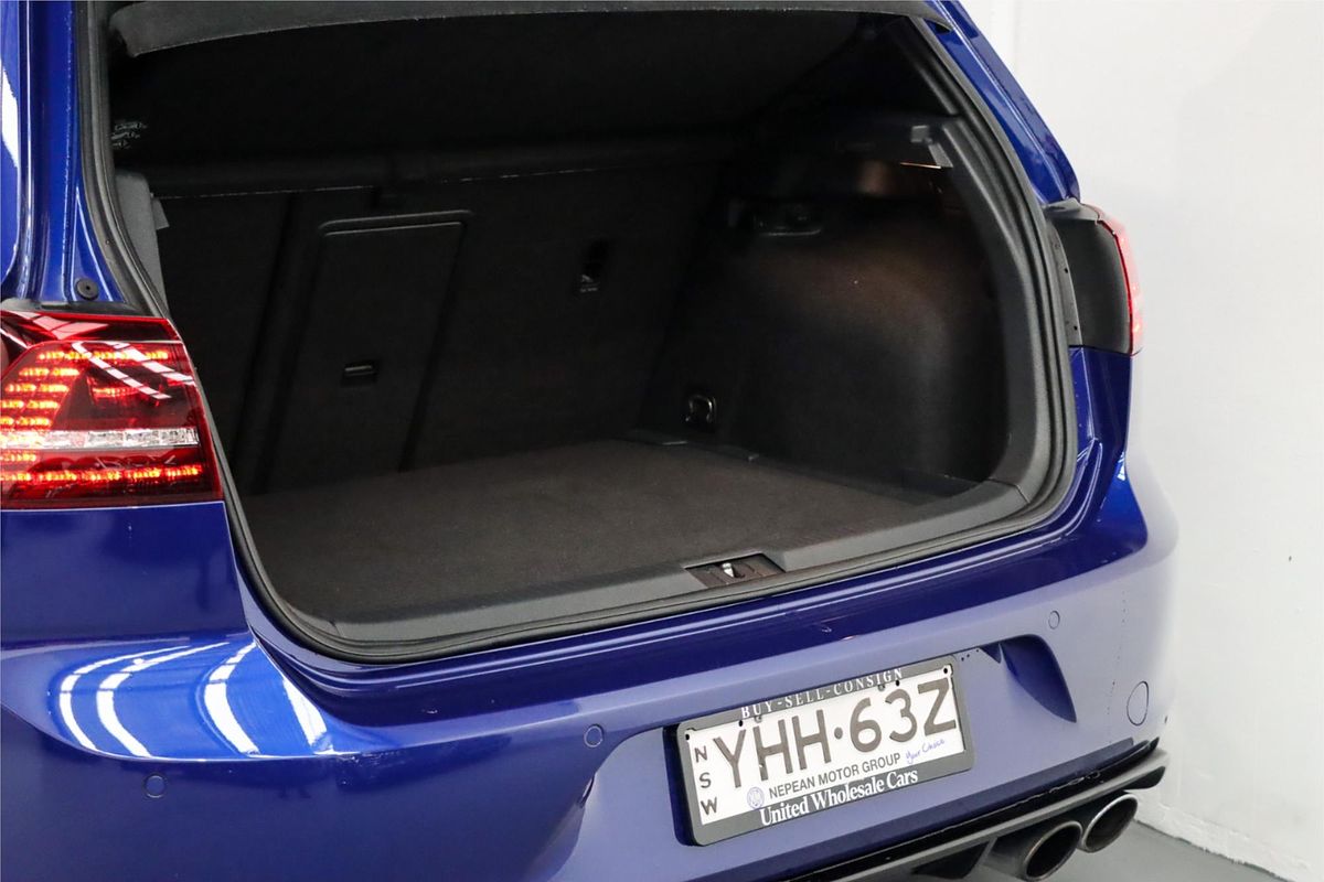 2017 Volkswagen Golf R VII