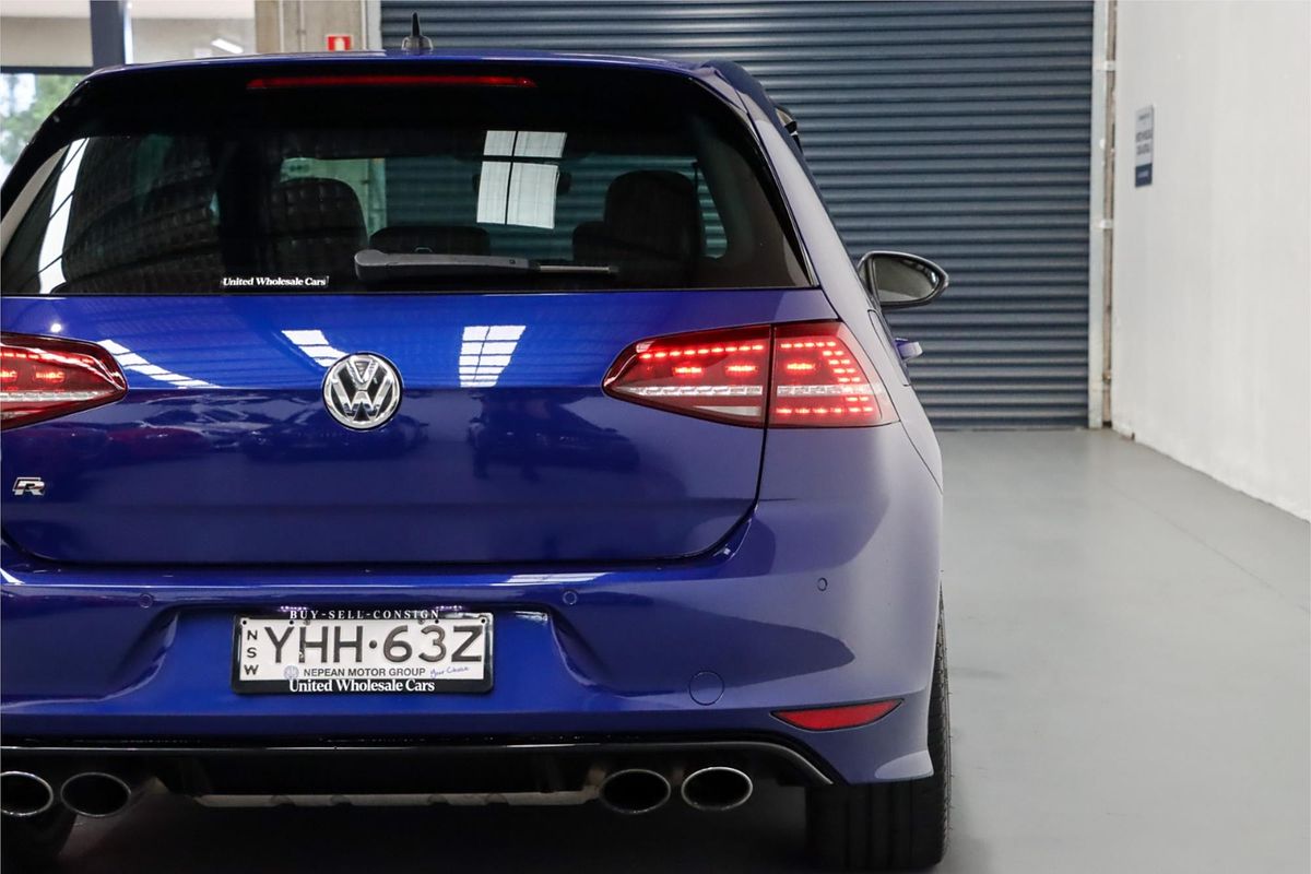 2017 Volkswagen Golf R VII