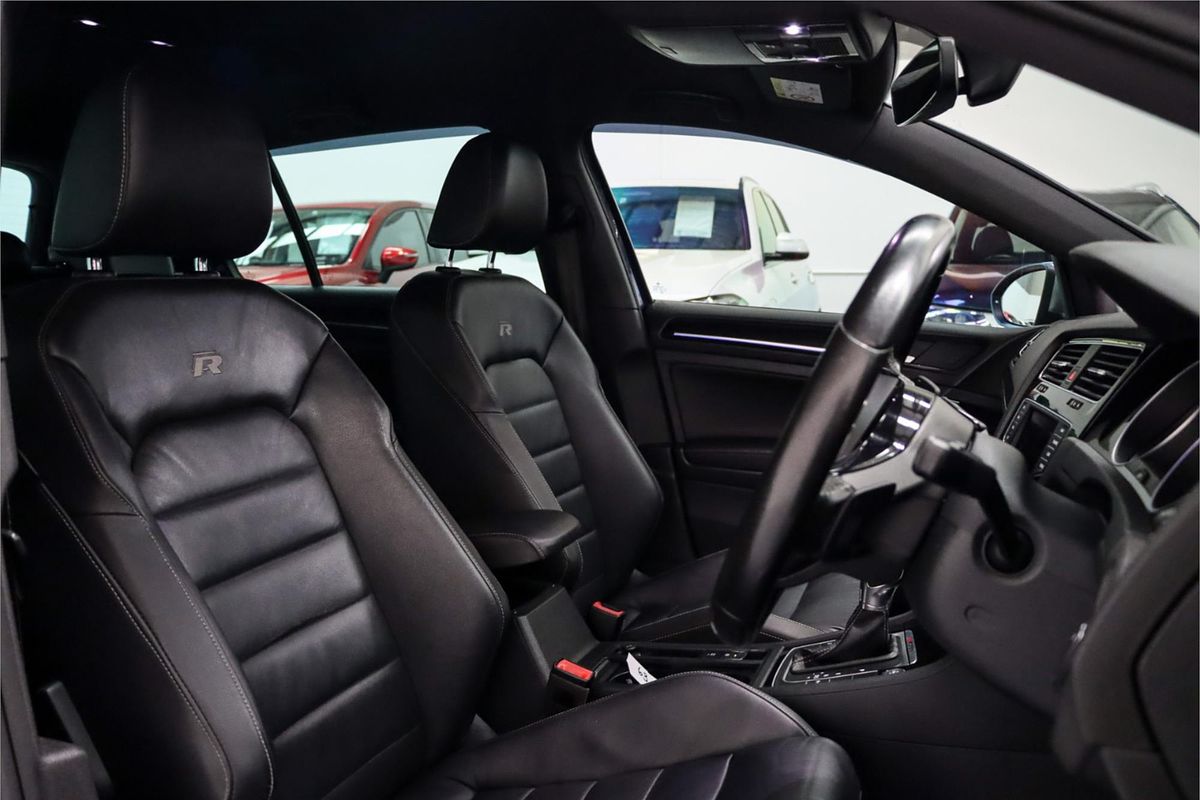 2017 Volkswagen Golf R VII