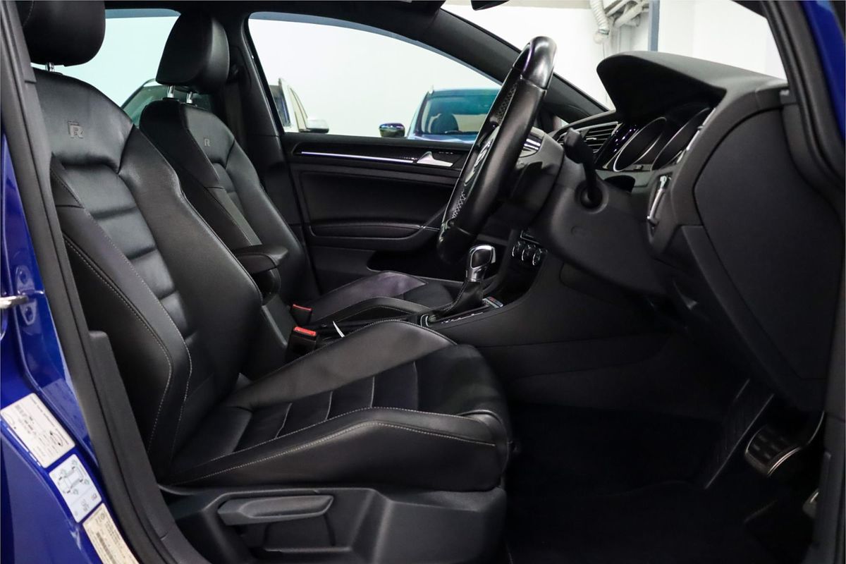 2017 Volkswagen Golf R VII