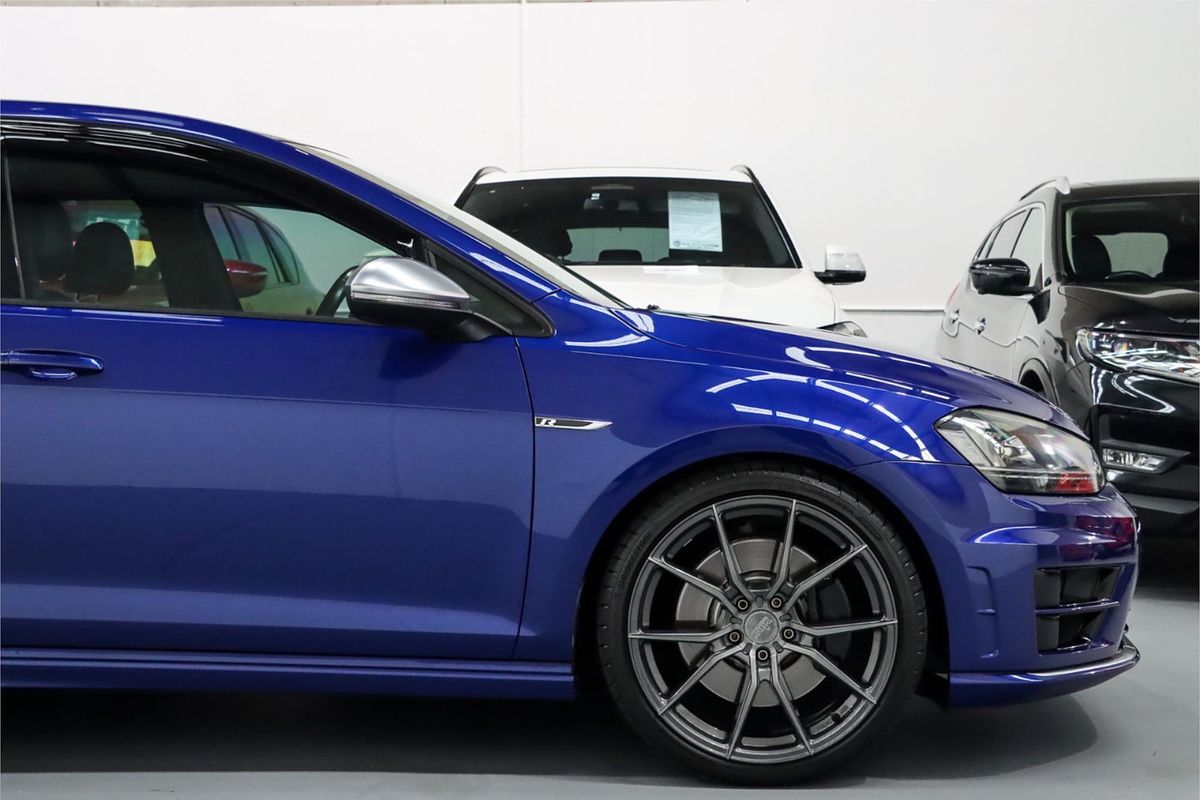 2017 Volkswagen Golf R VII