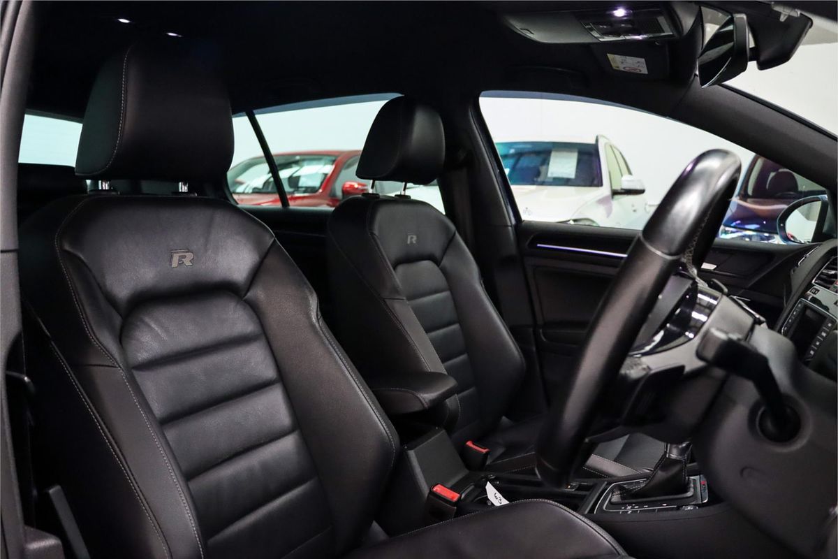 2017 Volkswagen Golf R VII